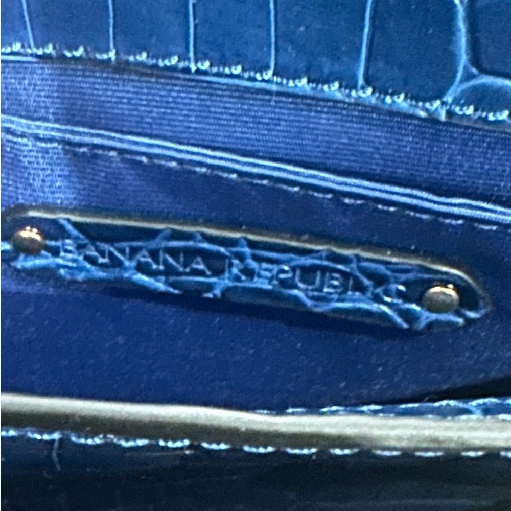 Banana Republic Blue & Gold Purse - Picture 6 of 15